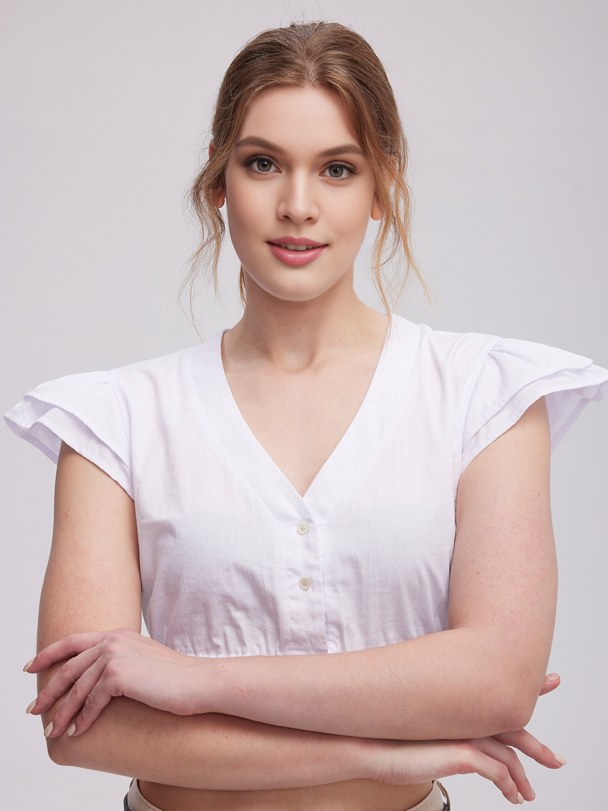 Dirndl Bluse in Weiß – perfekt für rot-grüne Dirndl-Kombinationen