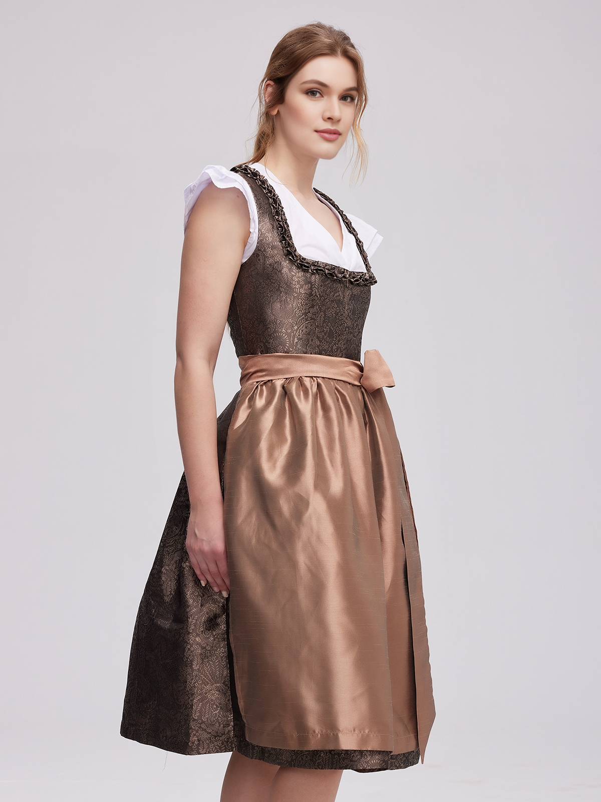 Trachtenjacke Damen Braun im klassischen Design