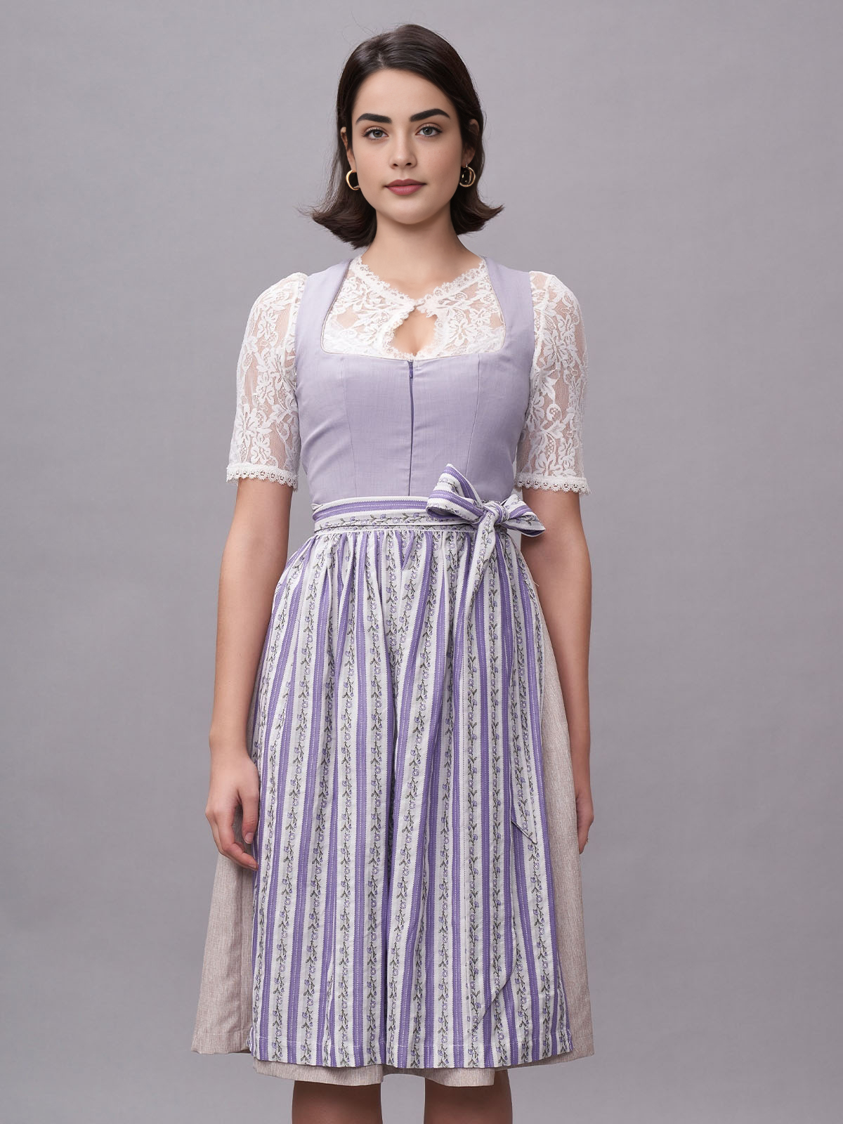 Modernes Dirndl in Lila – feminin und stilvoll