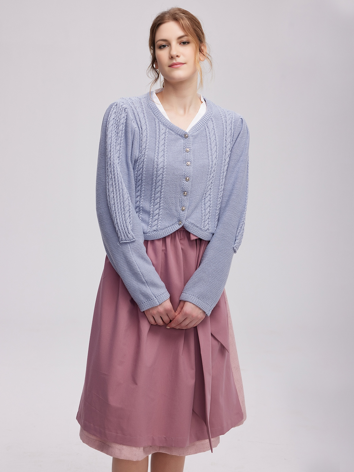 Modernes Dirndl in Blau