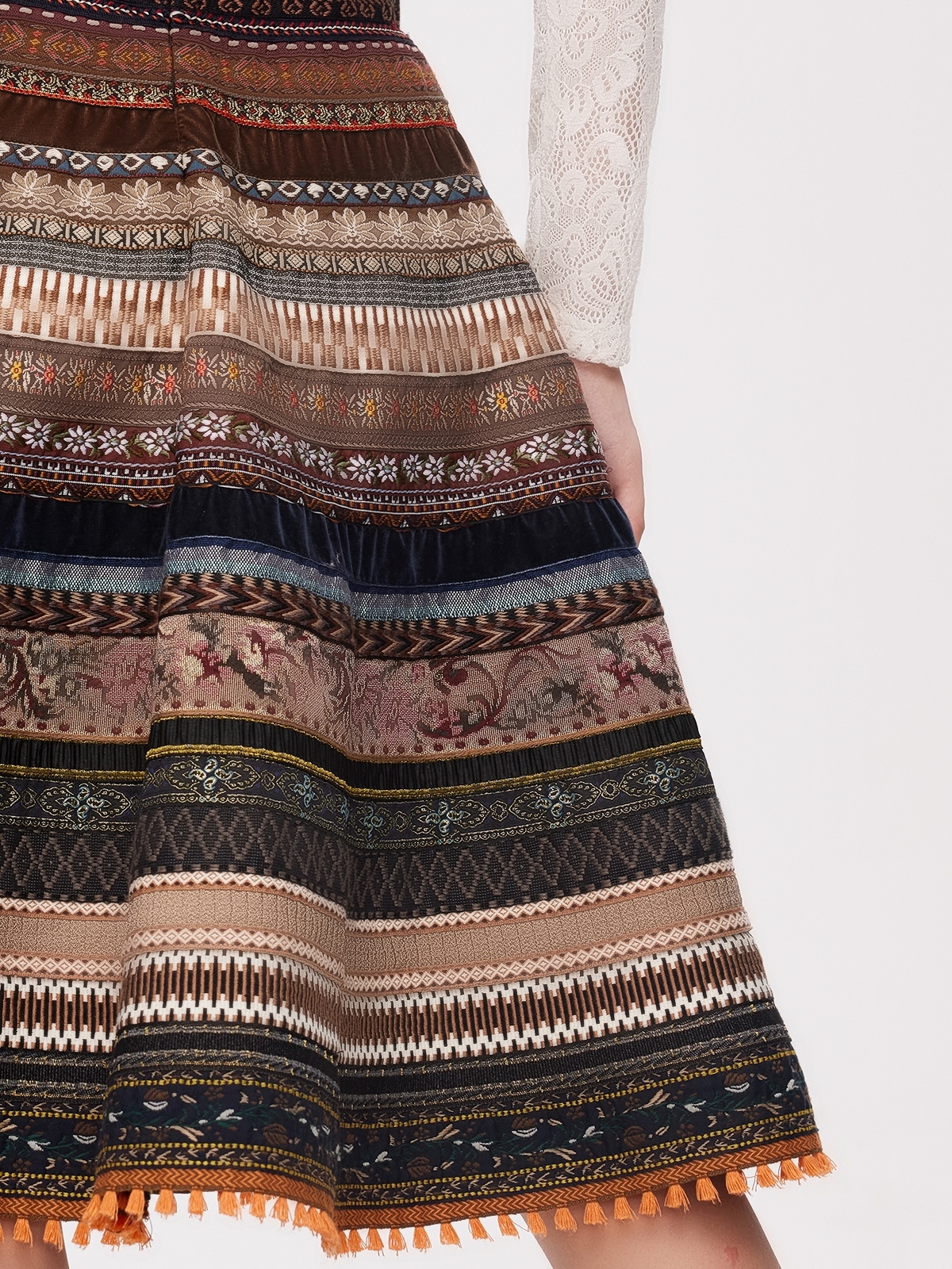 Dirndl-Bluse Langarm in Braun