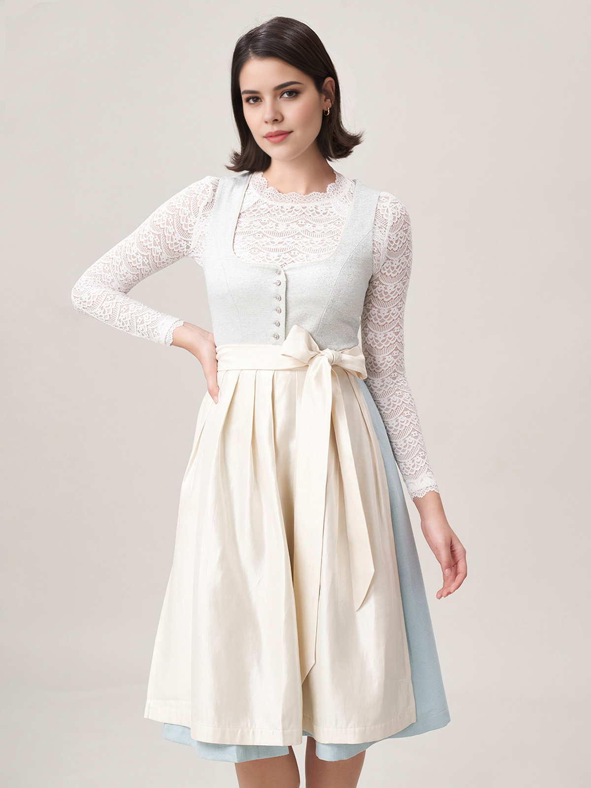 Moderne Dirndl Bluse in Lila