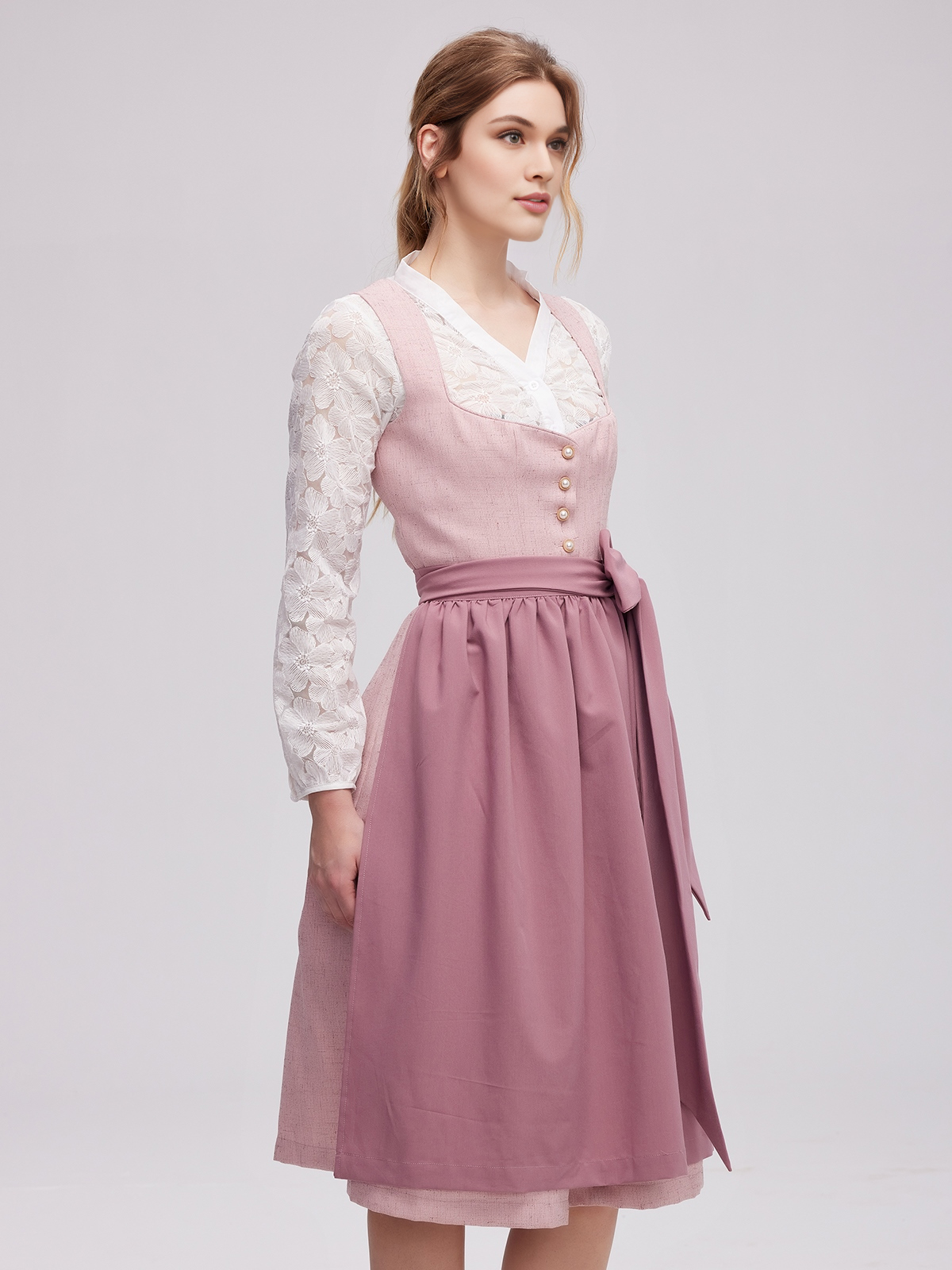 Dirndl in Rosa – Eleganz pur
