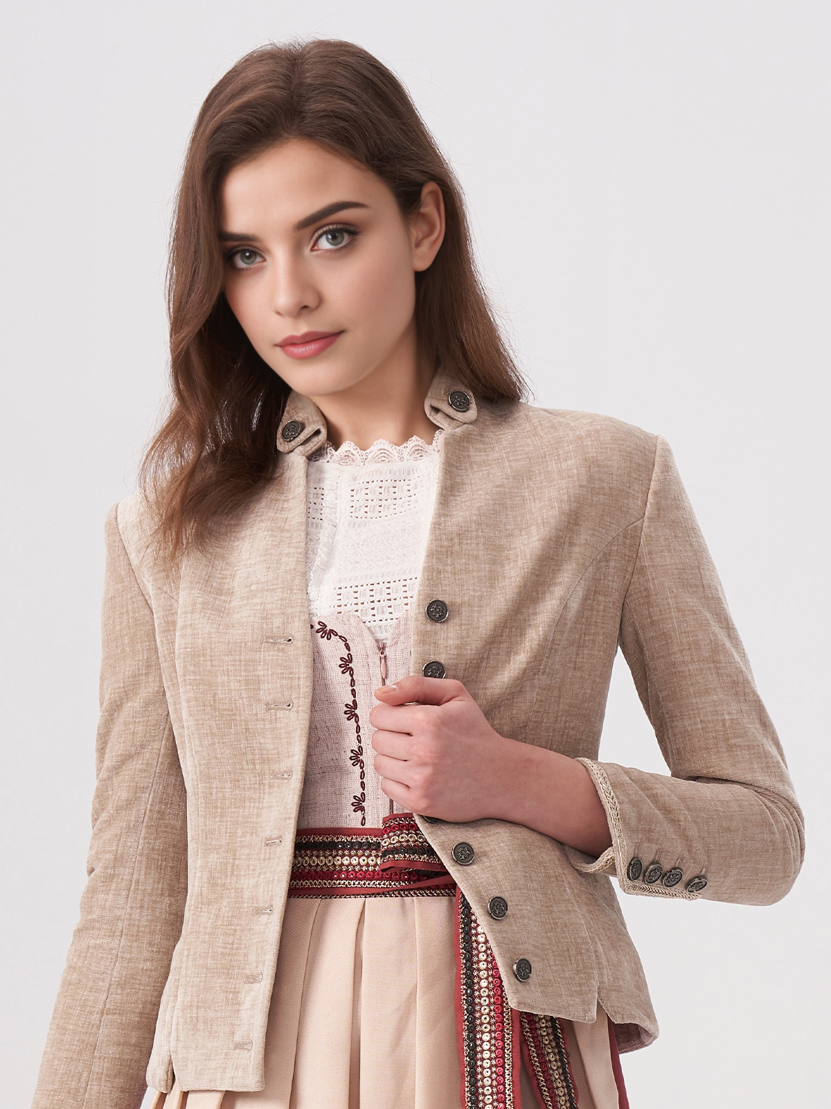 Elegante Dirndl-Bluse in Beige